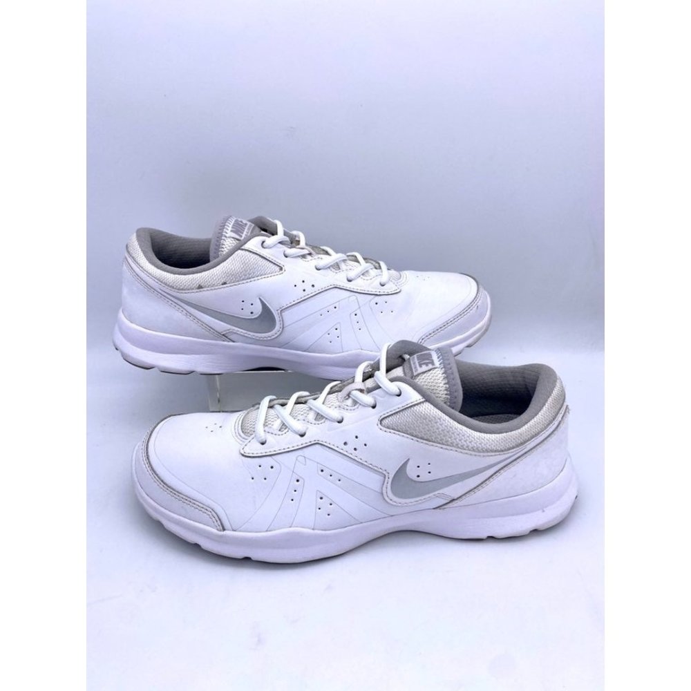 White Nike Sneakers Women's Size 9.5 US